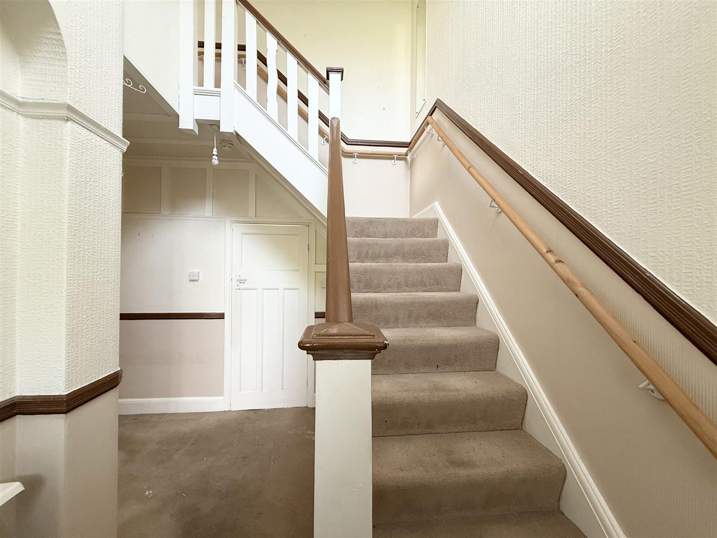 Lon Cae Banc, Sketty, Swansea, SA2 9EF